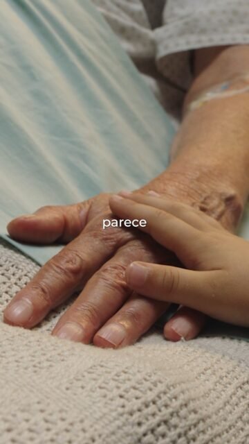 Cuidar a alguien en casa puede ser más difícil de lo que parece.
A veces, pequeños errores en el cuidado pueden afectar su recuperación sin darnos cuenta. Por eso, contar con atención adecuada puede marcar una gran diferencia.

👉 Escríbenos y recibe orientación para un cuidado más seguro. 🩺 💬